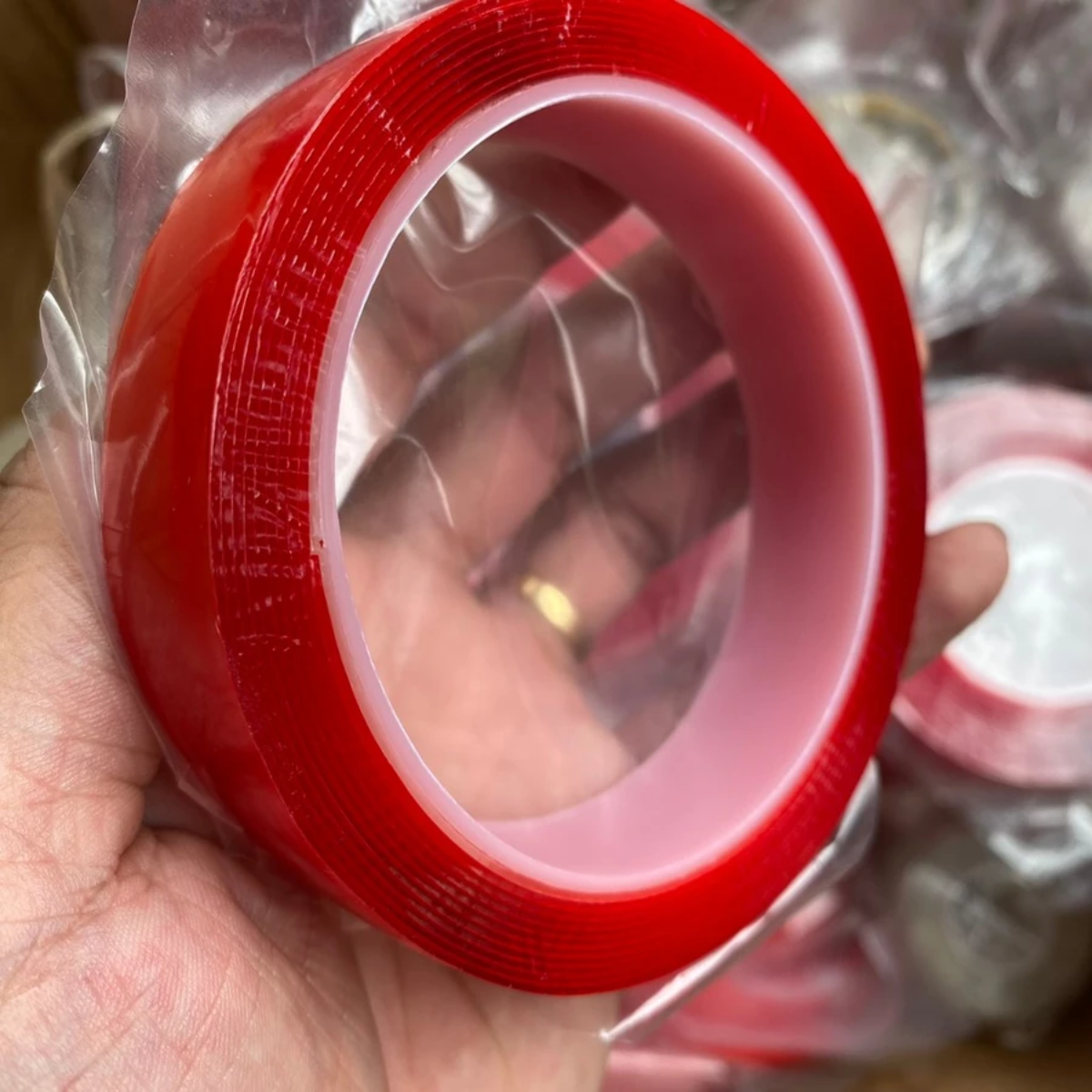 Băng Keo 2 Mặt Siêu Dính Trong Suốt Đa Năng Bám Dính Vượt Trội, Ứng Dụng Linh Hoạt 2 Trong 2cm x 3m 42.000 Băng Keo 2 Mặt Siêu Dính Trong Suốt